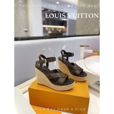 Louis Vuitton Sandals